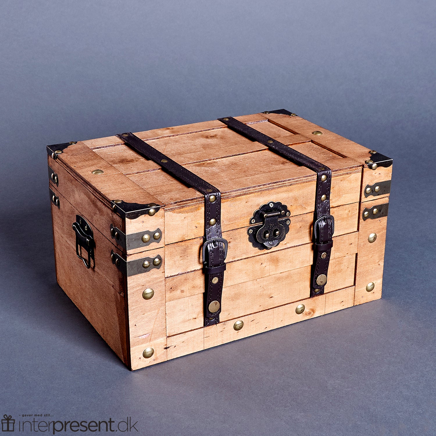 Lys trækasse m/ 4 øl og 2 ølglas