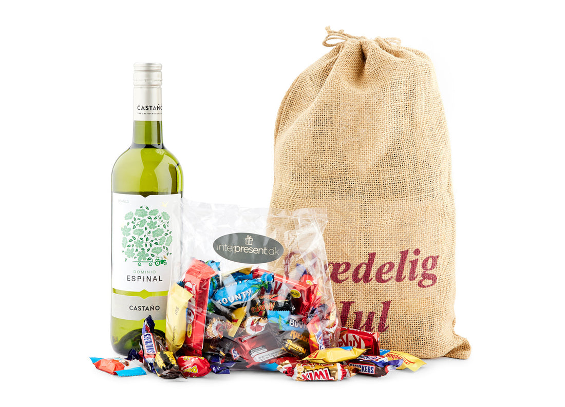 Hvidvin & 1 kg Deluxe chokolade i julesæk