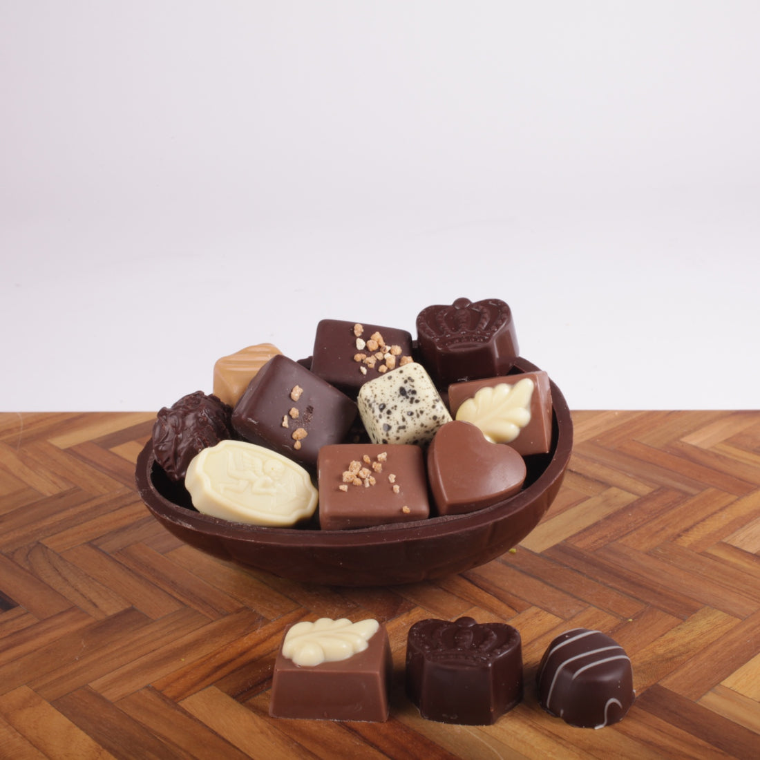 Chokoladeskal m/ 12 stk belgisk chokolade