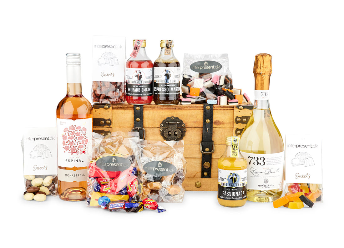 Tøsehygge i stor trækiste